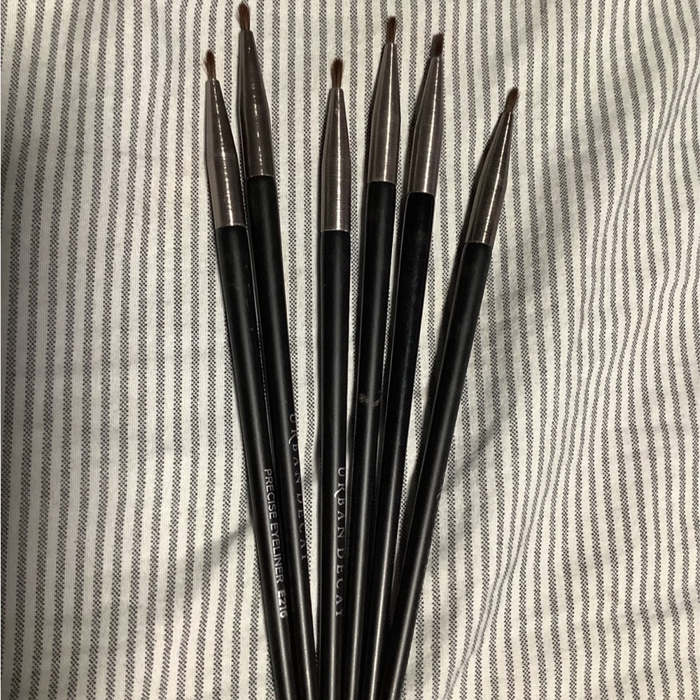 Urban Decay Precise Eyeliner E216